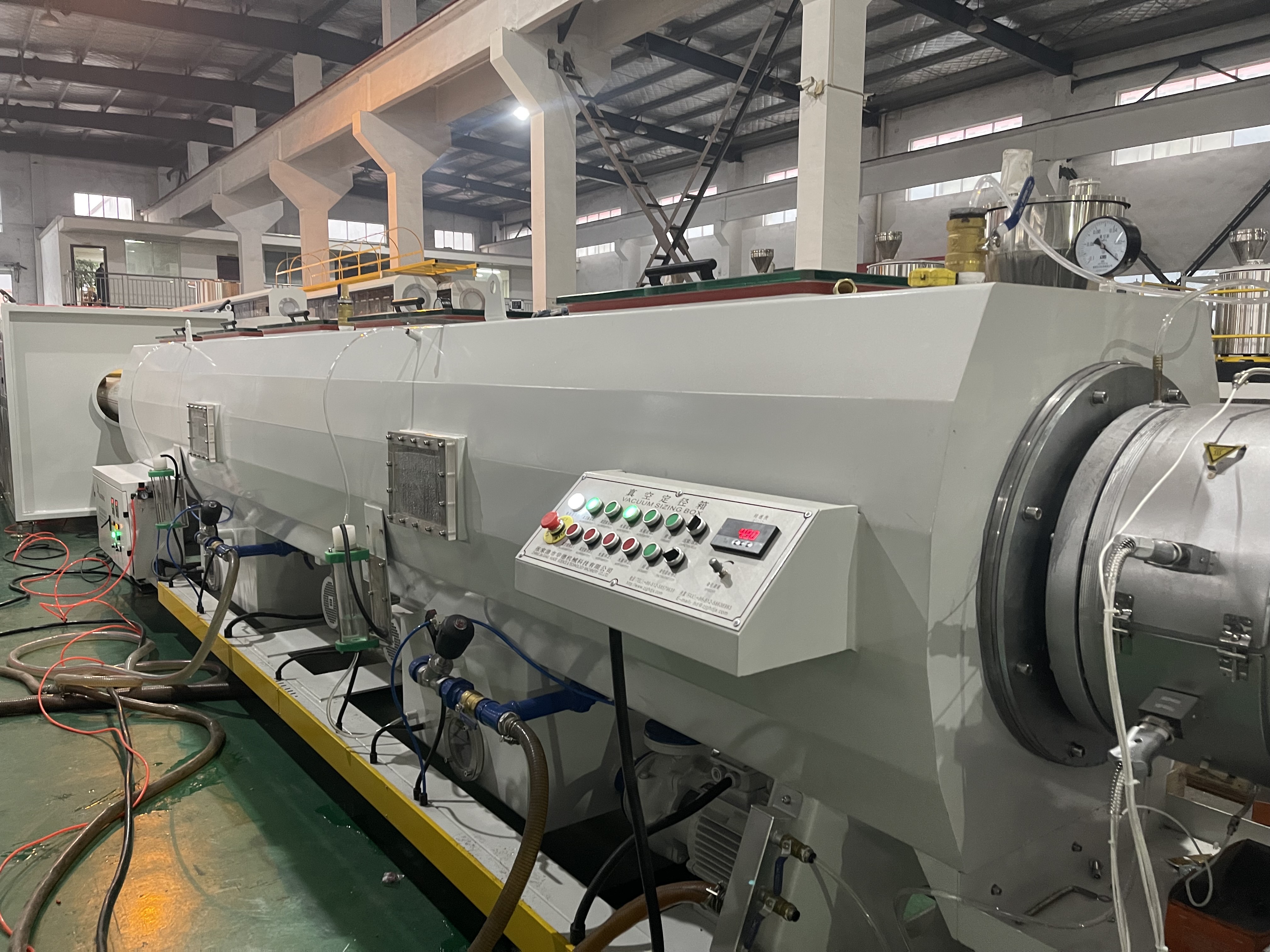 Эффективный экструдер для производства труб из ПВХ